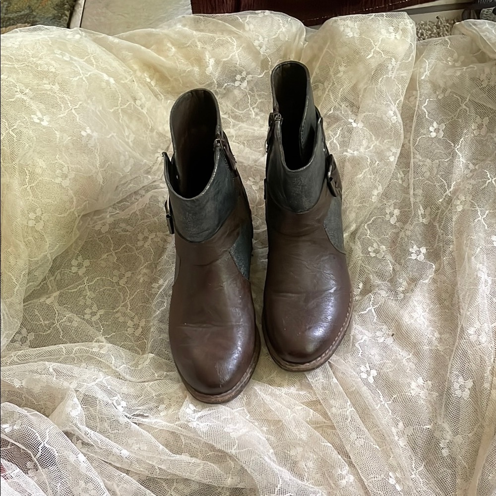 Women's Brown Leather Ankle Boots